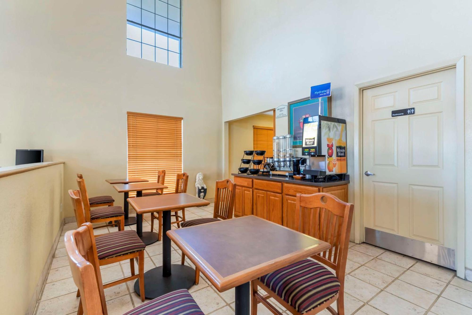 Best Western Executive Inn Hallettsville Exterior foto
